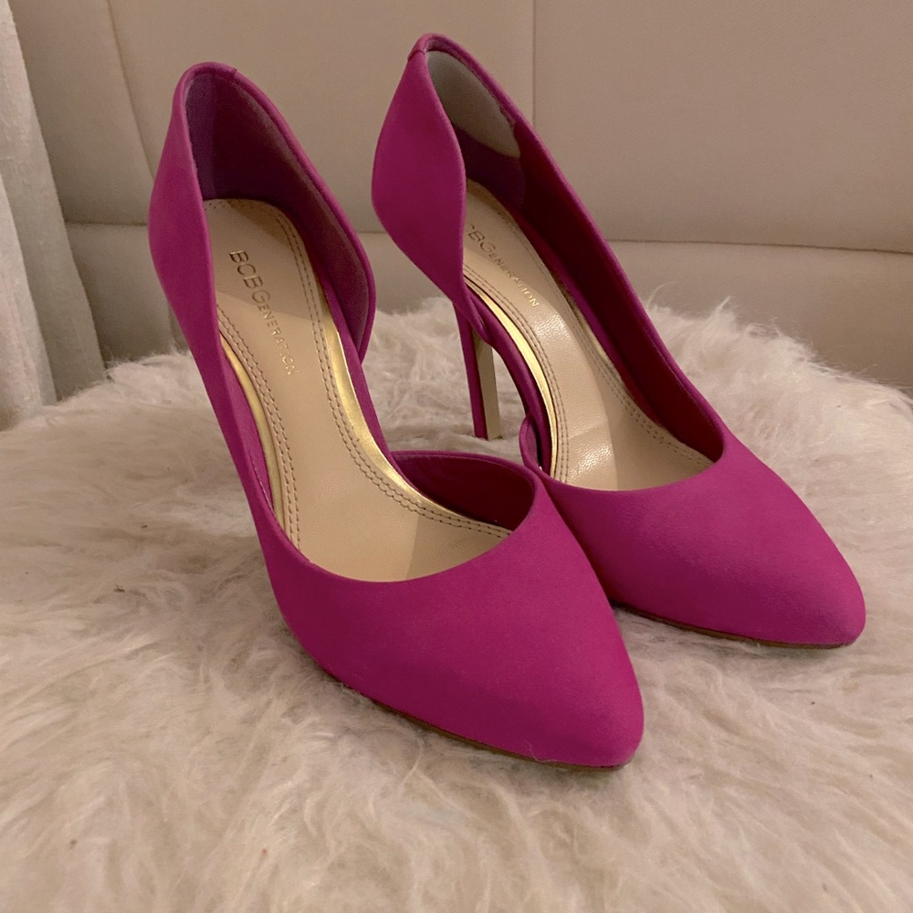 ✨ BCBGeneration Hot Pink Suede Heels | size 6